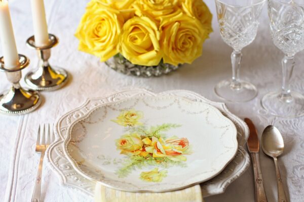 happy mothers day, table setting, place setting-2107600.jpg